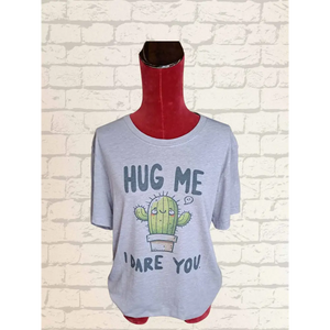 Hug me Unisex Shirt